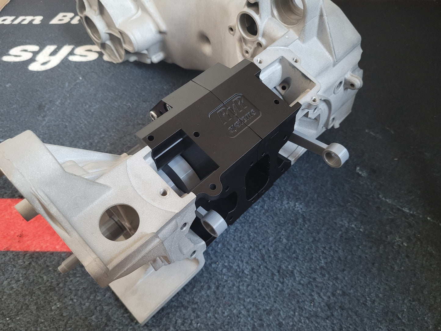 Aerox - TWIN Spacer v2