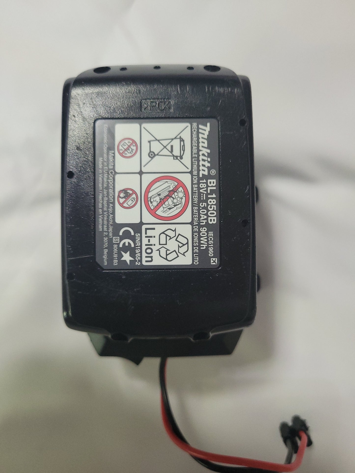 Universal Makita Akkuadapter 18v auf 12v