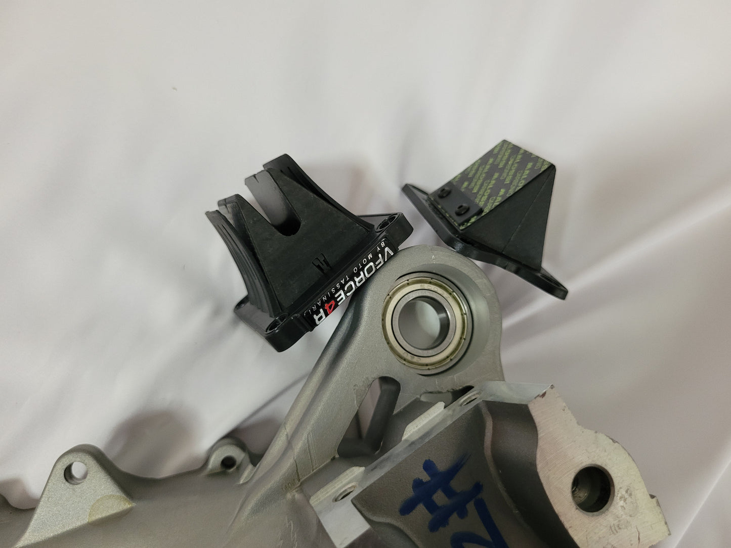 Malossi CONE Aerox - Multiverse - VF4R Spacer